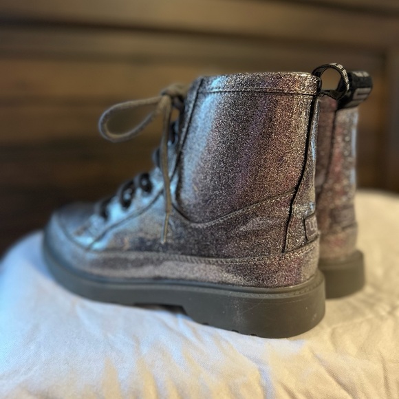 UGG Kids Ashton Lace-Up Glitter Size 4 Sparkle Tie Up Rainboot Boot - Picture 3 of 6